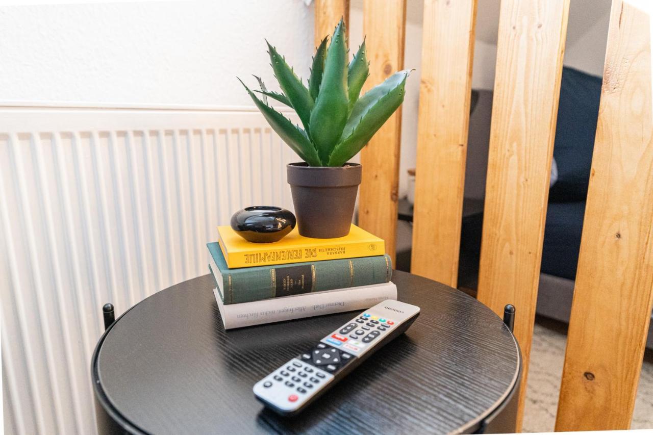Vollausgtesttattes Modernes Studio,nahe Btu,netflix,kostenloser Tiefgaragenstellplatz * Cottbus