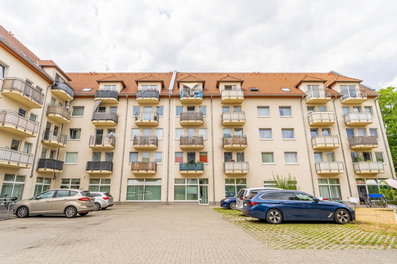 Vollausgtesttattes Modernes Studio,nahe Btu,netflix,kostenloser Tiefgaragenstellplatz *