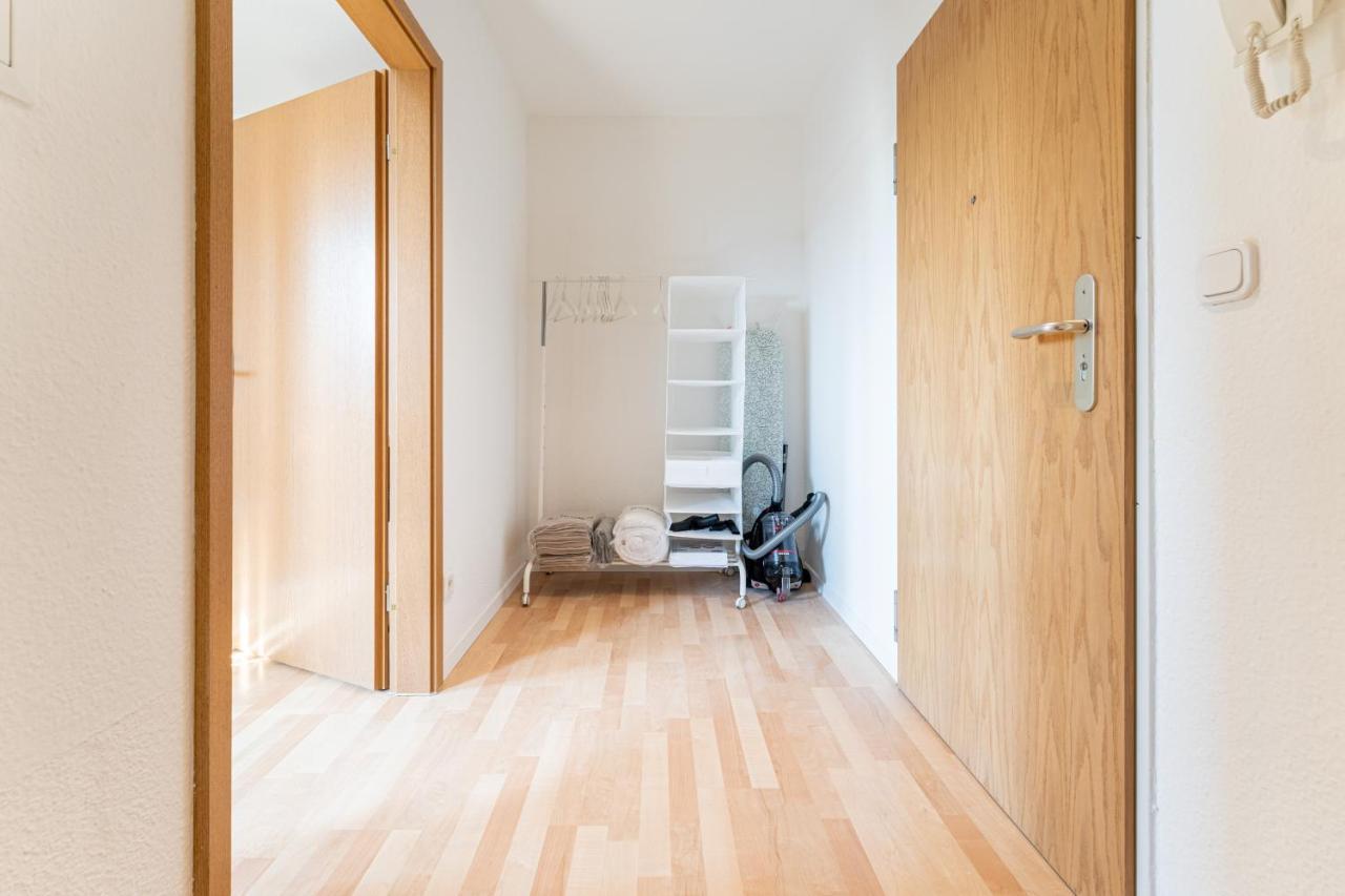 Apartment Vollausgtesttattes Modernes Studio,nahe Btu,netflix,kostenloser Tiefgaragenstellplatz Cottbus